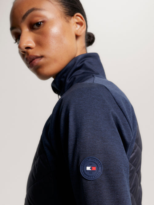 thermo-hybrid-jacke-desert-sky