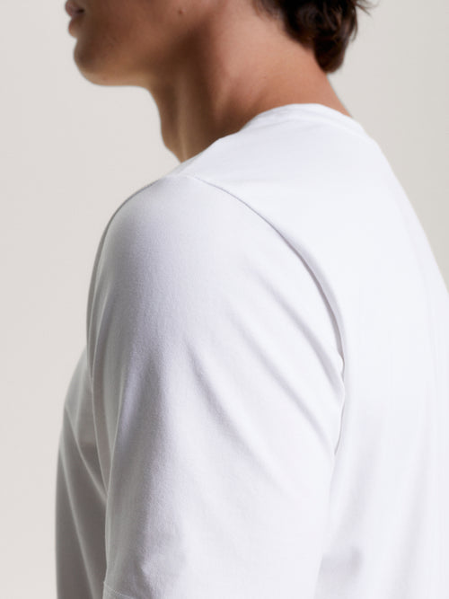 williamsburg-short-sleeve-graphic-t-shirt-th-optic-white
