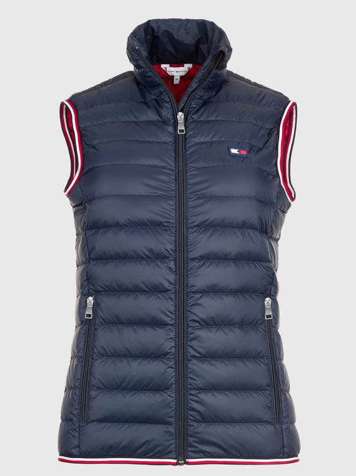 women-light-re-down-vest-desert-sky