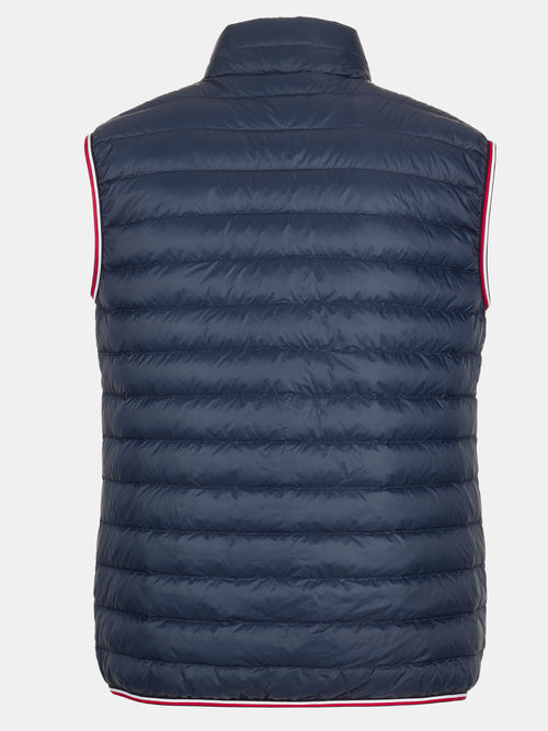 men-light-re-down-vest-desert-sky